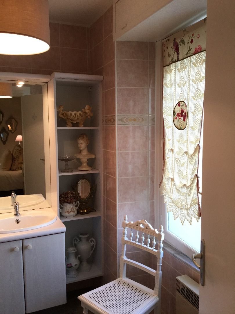 Photo of Shabby Room
